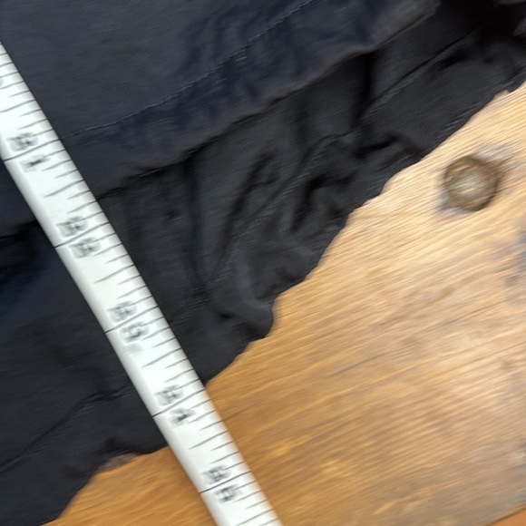 Lululemon Black Hooded 1/2 Zip Windbreaker with Neon Accents. EUC. Size M/L. - Picture 9 of 9